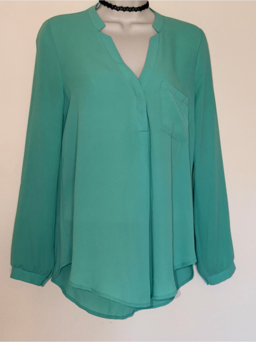 Women's Mint Green V-Neck Long Sleeve Blouse - Picture 13 of 16